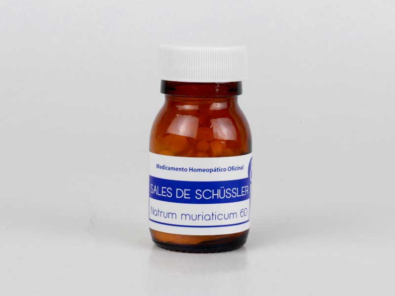 Sal de Schüssler número 8, de los líquidos corporales. Imprescindible para el metabolismo hídrico, la regeneración celular y la eliminación de toxinas.