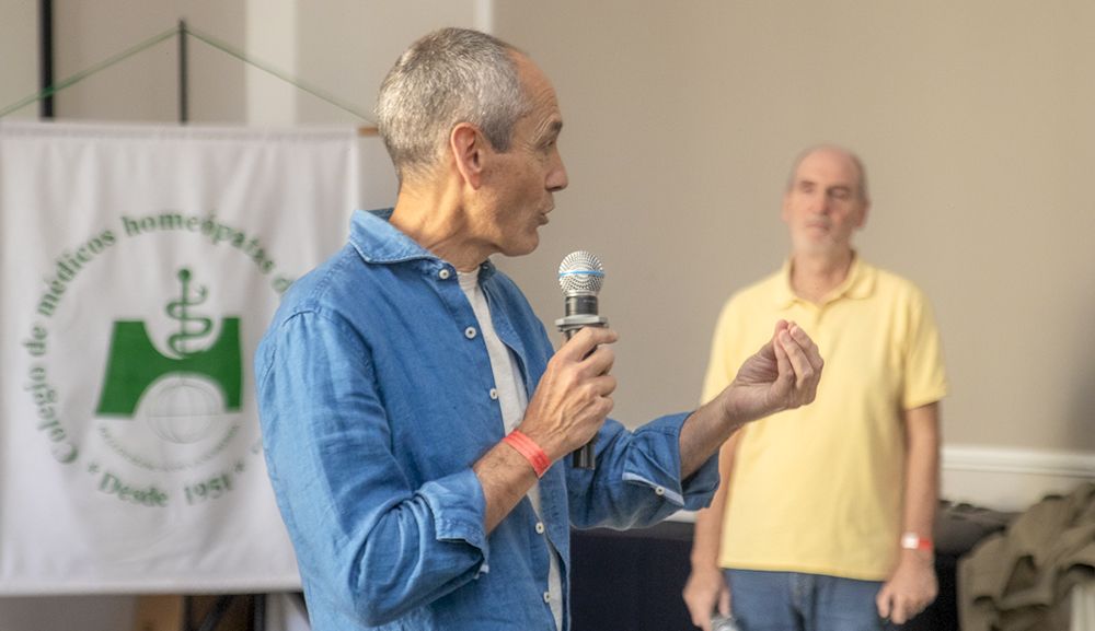 Los doctores Guillermo Basauri Camiruaga y Gonzalo Fernández-Quiroga, en el CNMH 2025.